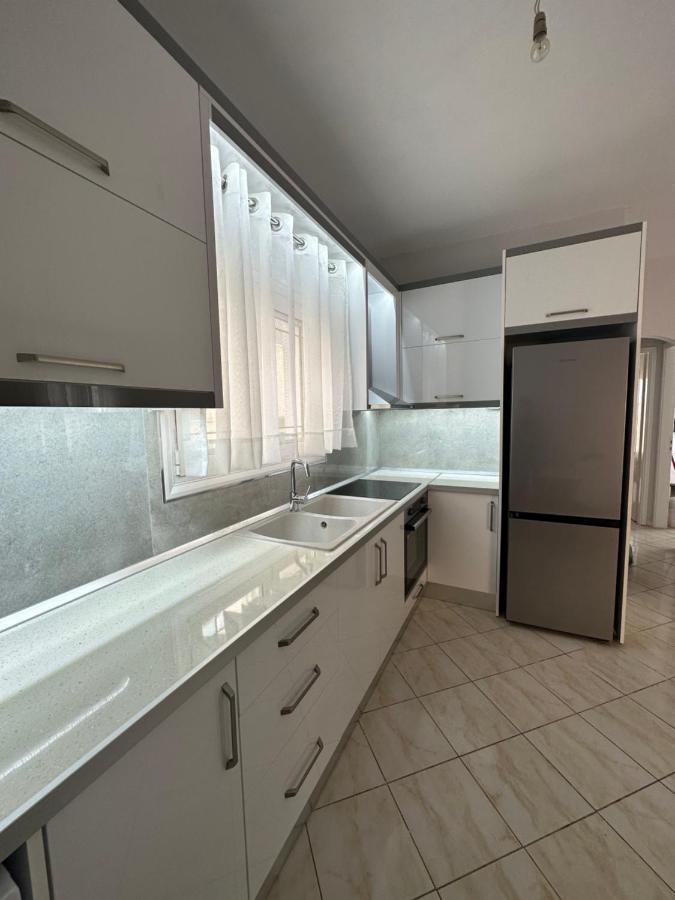 Saranda Apartments *